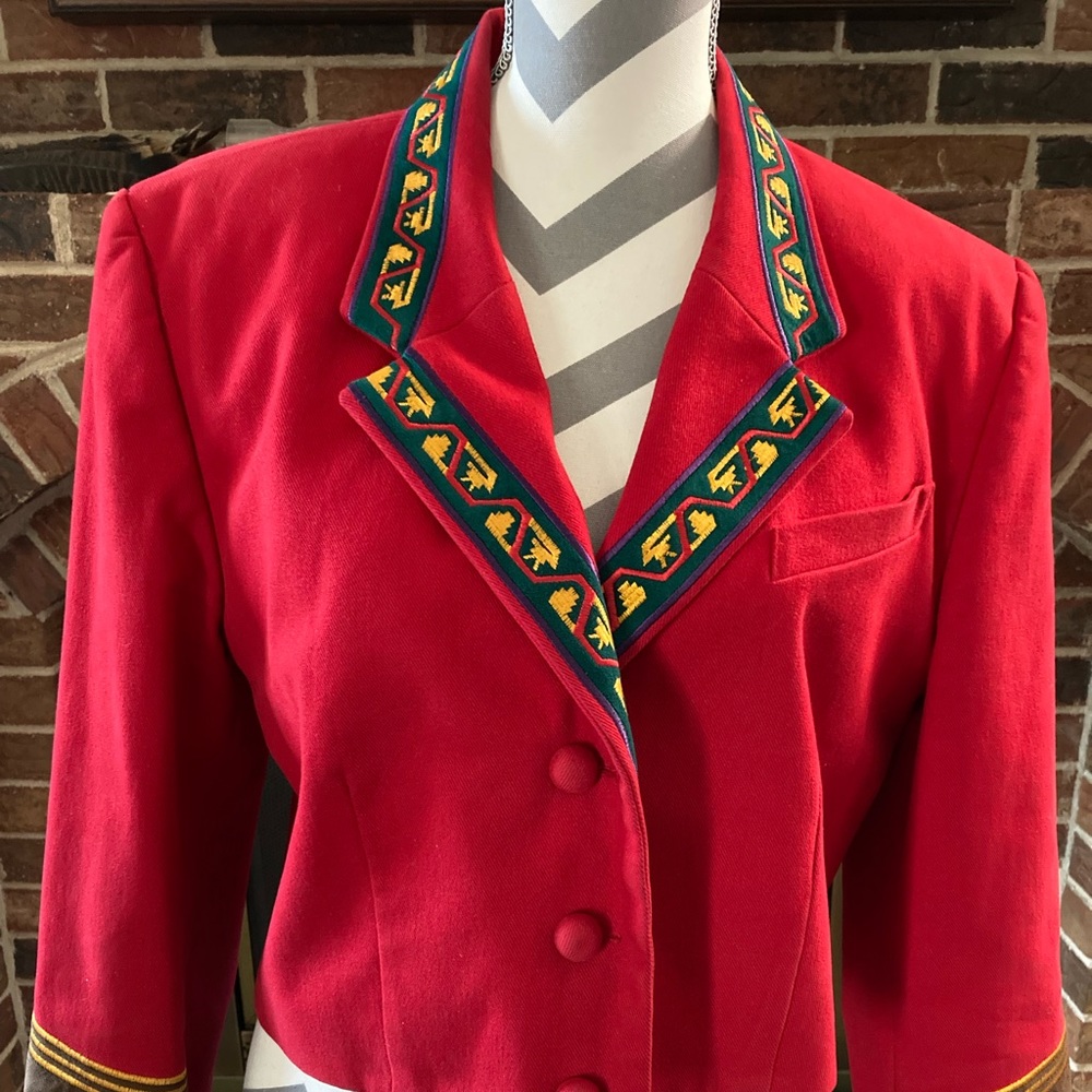 Woman's Hairston Roberson Red Blazer
Size 8